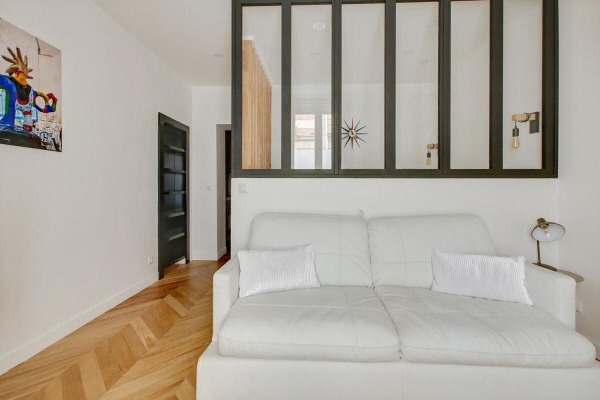 4-star For 4, 10 Mn From Champs-elysees